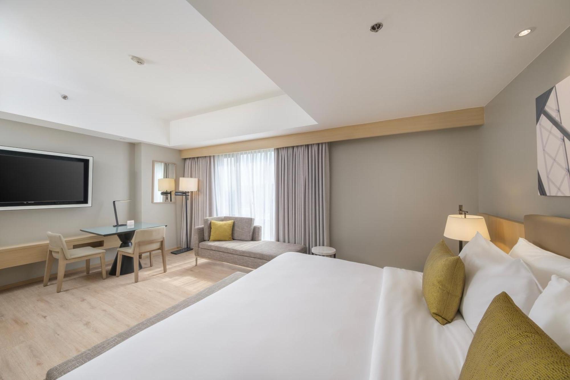 Seda Manila Bay Hotel Paranaque City